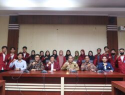 Bersama Rektor dan Wakil Rektor, Bupati Wajo Lepas Keberangkatan Pertukaran Mahasiswa Merdeka Uniprima Sengkang
