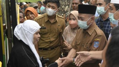 Suasana Haru, Warnai Penyambutan Kepulangan Jemaah Haji Merangin