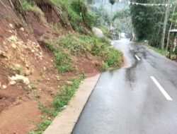 Ruas Jalan Penghubung Rawan Longsor dan Minim Rambu-rambu, Pengendara Di Sukabumi Was Was