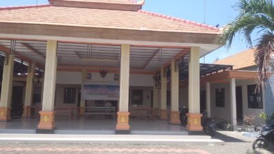 Pembangunan Jalan Paving Block di Desa Glindah Diduga Jadi Ajang Cari Keuntungan