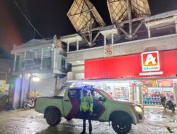 Cegah Kriminalitas Jalanan Malam Hari, Satlantas Polres Mamasa Gelar Patroli Blue Light