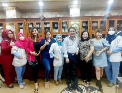 Joe Richard Bersama Irma Darmawangsa Lakukan Perawatan Di Klinik Queen Sunter Dengan fasilitas modern