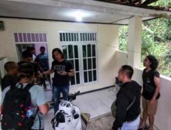 Diduga Terkait Injeksi Kartu SIM dan Nomor NIK, Polisi Gerebek Sebuah Rumah di Sukabumi
