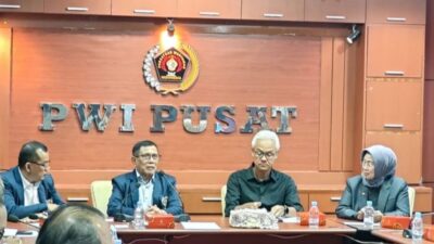 Kunjungi Kantor Pusat PWI, Ganjar Bahas Program Kerja dan Kemerdekaan Pers