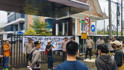 Kembali Gelar Aksi, Pendemo Pertanyakan Integritas Kejari Kota Bekasi