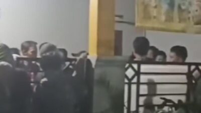 Jadi Korban Penipuan, Calon Tenaga Kerja Geruduk Rumah Calo Tenaga Kerja di Cibarusah