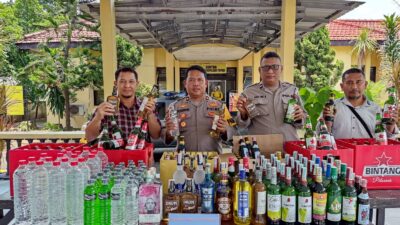 Ops Pekat Semeru 2024, Polsek Mojosari Sita Ratusan Botol Miras