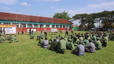 Pengamanan TPS Pilkada, Ribuan Linmas di Jati Agung Lamsel Ikuti Pembinaan