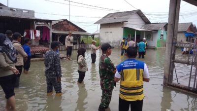 Seminggu Dilanda Banjir Rob, Warga Desa Kuala Jaya Lamsel Mulai Diserang Penyakit Gata