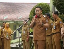 Hari Pertama Masuk Kerja,  Bupati Merangin Apel di RSD Kol Abundjani
