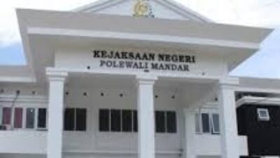 Koruptor Kembalikan Dana Korupsi di Kejari Polman