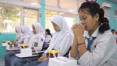 Wujudkan Sekolah Sehat dan Berkarakter, Puskesmas Danau Indah Edukasi Pelajar SMKN 1 Cikarang Barat