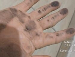 Warga Pejuang Bekasi Resah, Debu Hitam Misterius Muncul Tiap Malam dan Mengotori Rumah