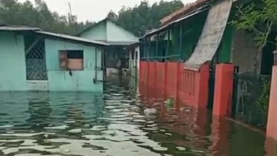 Banjir Rob Kembali Rendam Pesisir Muara Tawar, Warga Diminta Tetap Waspada Cuaca Ekstrem