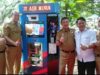 Langkah Nyata Kurangi Plastik, Pemkot Bekasi Pasang Mesin Air Minum Isi Ulang
